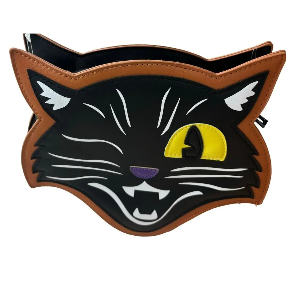 Vintage cat crossbody purse.